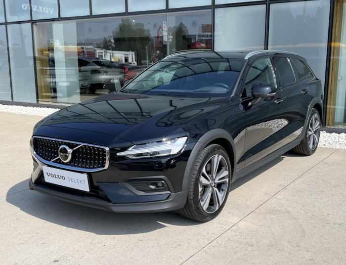 Volvo V60 CROSS COUNTRY B5 AWD Aut 1.maj