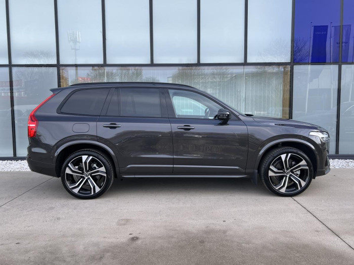 Volvo XC90 B5 AWD ULTIMATE DARK Aut 1.maj