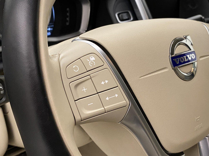 Volvo XC60 T6 AWD INSCRIPTION AUT CZ