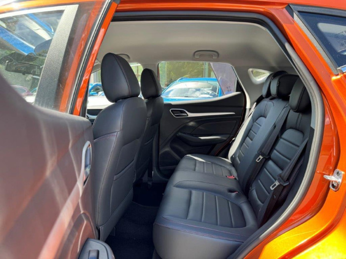 MG ZS EXCLUSIVE AUT. SKLADEM 1.0 Exclusive