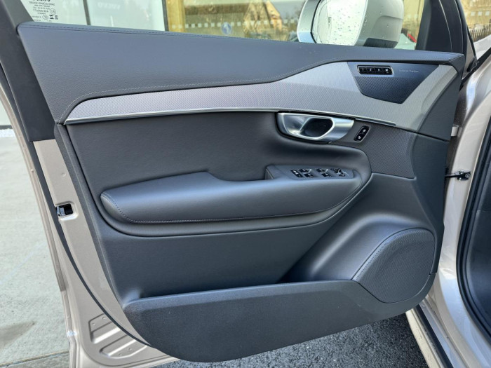 Volvo XC90 B5 AWD AUT BRIGHT PLUS 7-míst 2.0 Plus