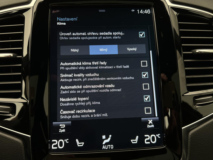 Volvo XC90 B5 AWD R-DESIGN 7MÍSTNÁ AUT