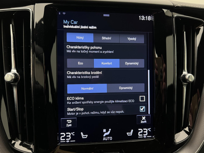 Volvo XC60 B5 AWD R-DESIGN AUT