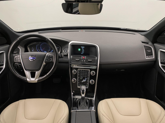 Volvo XC60 D5 AWD SUMMUM AUT CZ 2.4 d Summum