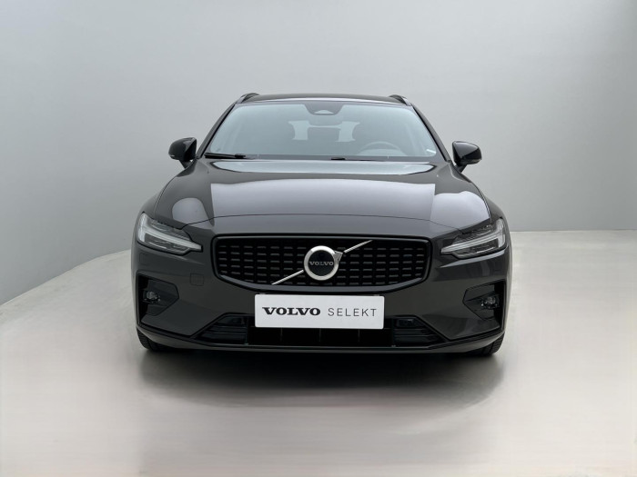 Volvo V60 B4 PLUS DARK Aut 1.maj.