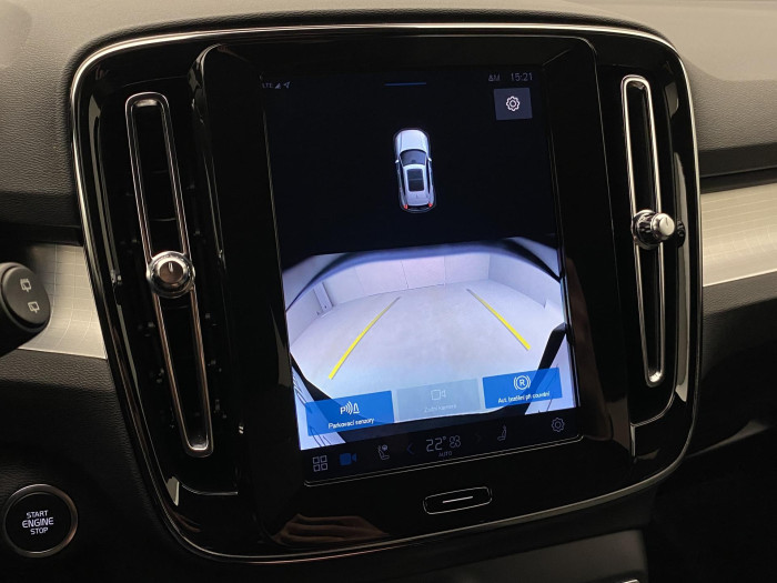 Volvo XC40 B3 DARK PLUS AUT CZ