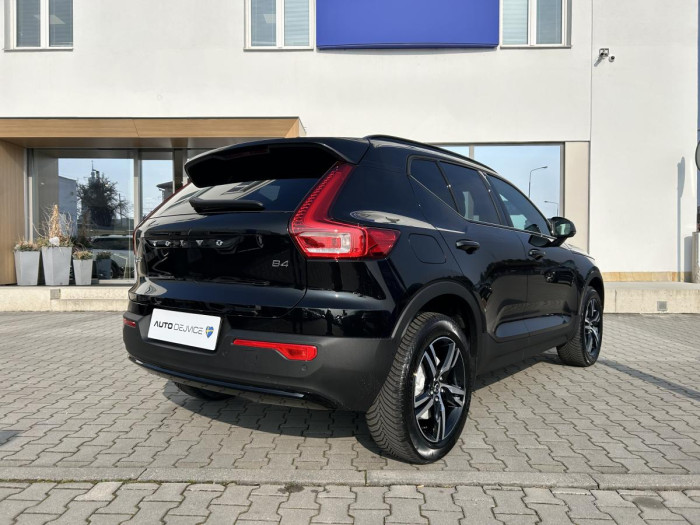 Volvo XC40 B4 AUT DARK PLUS 2.0 Plus