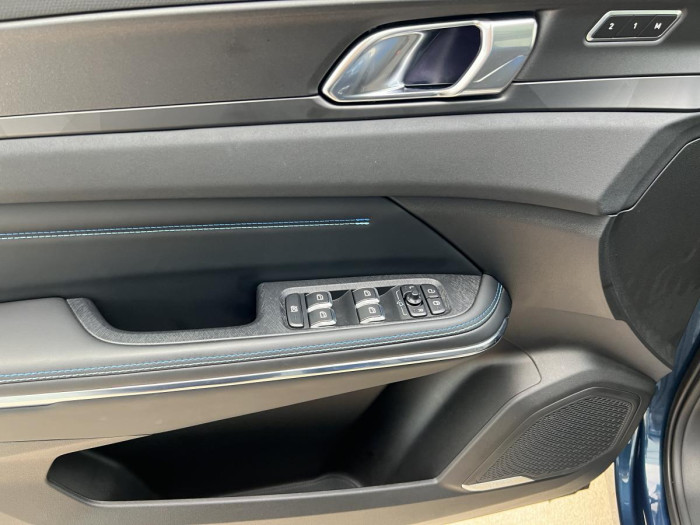 Lynk & Co 01 PHEV DCT Aut 1.maj.