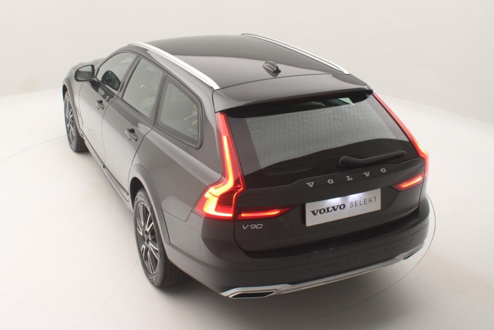 Volvo V90 CC D5 AWD PRO REZERVACE 2.0 d CC CC