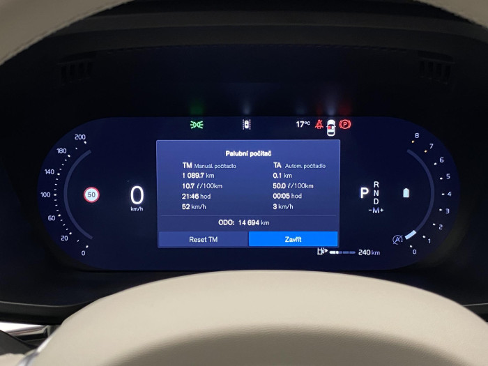 Volvo XC60 B5 AWD DARK PLUS AUT CZ