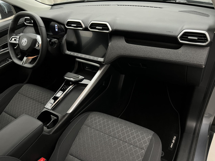 MG ZS 1.5 EMOTION HYBRID+ AUT CZ