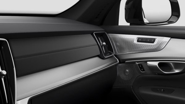 Volvo XC90 B5 AWD BLACK EDITION PLUS 7