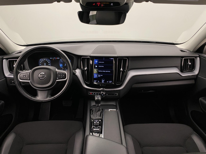 Volvo XC60 D4 MOMENTUM AUT 1.maj 2.0 d Momentum