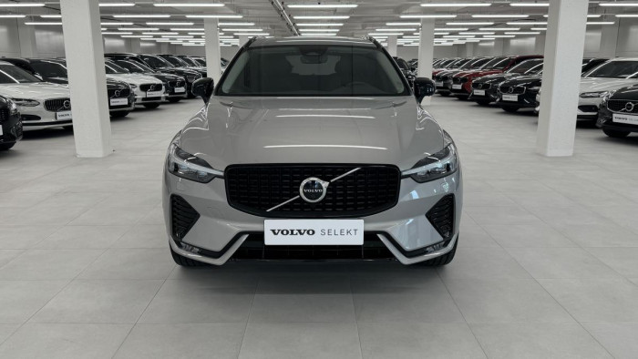 Volvo XC60 B4 PLUS DARK AUT REZERVACE 2.0 Plus