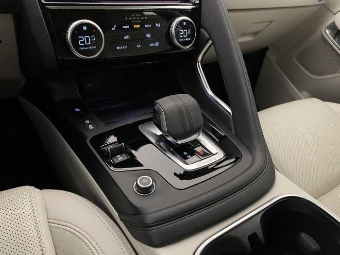 Jaguar E-Pace P160 S AUT 1.maj REZERVACE