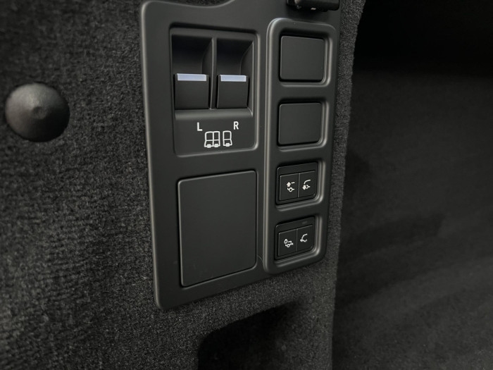 Land Rover Discovery D250 DYNAMIC SE AWD Aut 3.0 d Dynamic SE