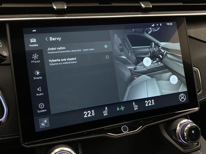 Lynk & Co 01 PHEV DCT AUT 1.maj