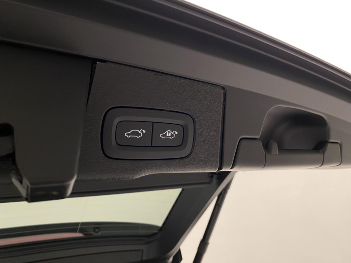 Volvo XC60 B5 AWD AUT DARK PLUS