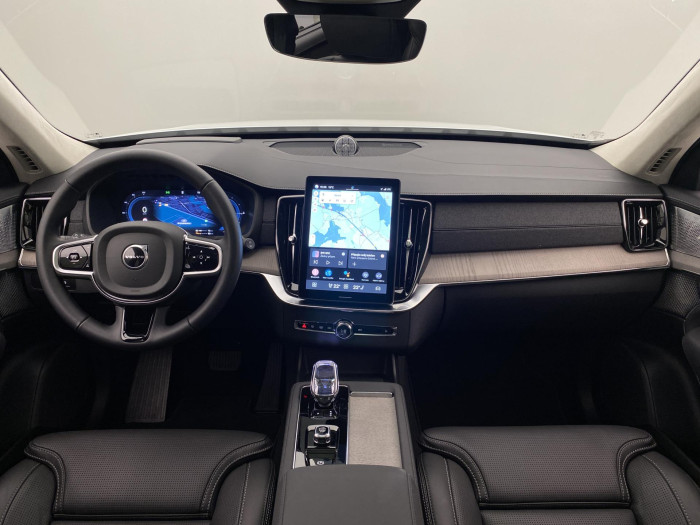 Volvo XC90 T8 AWD RECHARGE DARK ULTRA 7m