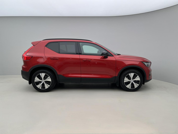 Volvo XC40 B3 PLUS DARK Aut CZ