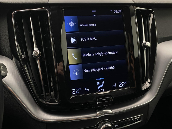 Volvo XC60 D4 MOMENTUM AUT 1.maj 2.0 d Momentum
