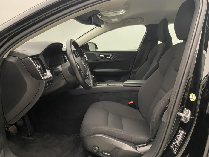 Volvo V60 D4 MOMENTUM 1.maj. REZERVACE 2.0 d Momentum