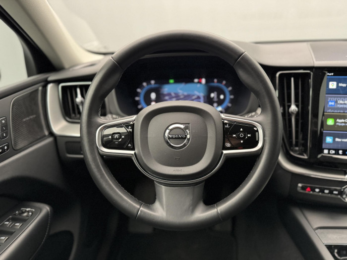 Volvo XC60 B4 AWD DARK PLUS AUT