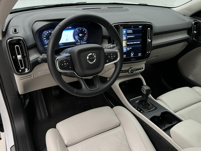 Volvo XC40 T3 INSCRIPTION 1.maj.