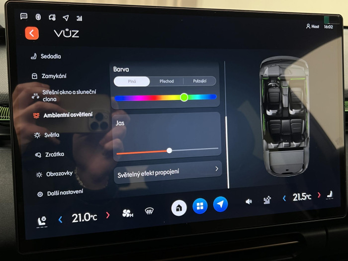 Lynk & Co 08 MORE PHEV