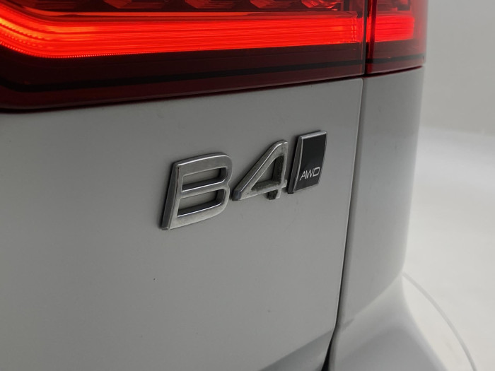 Volvo V60 CC B4 AWD MOMENTUM AUT 2.0 CC CC Momentum