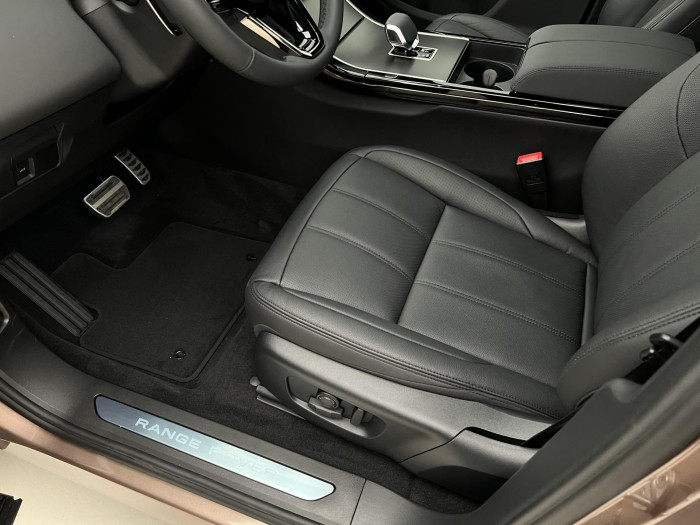 Land Rover Range Rover Evoque D200 DYNAMIC SE AWD Aut 2.0 d Dynamic SE