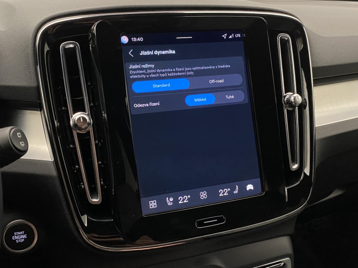 Volvo XC40 B3 AUT PLUS BLACK EDITION