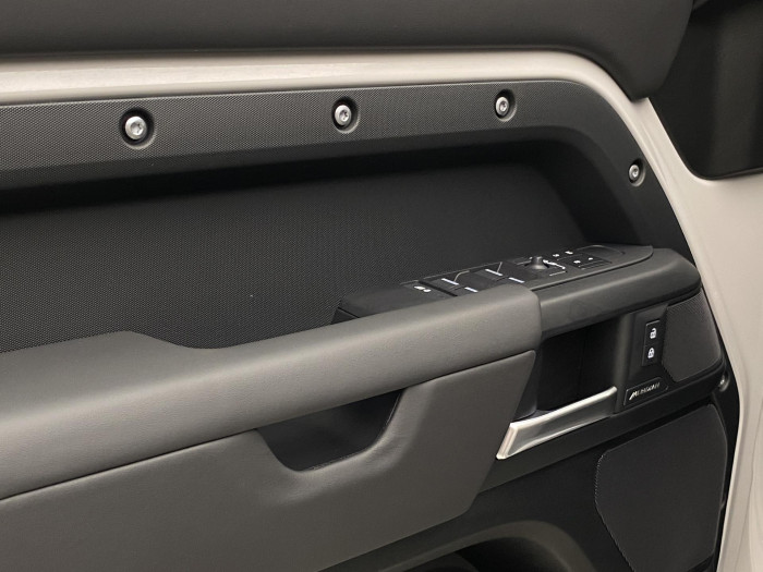 Land Rover Defender 110 D350 X-Dynamic HSE 3.0 d Dynamic