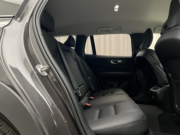 Volvo V60 B5 AWD PLUS BRIGHT AUT 1.maj.