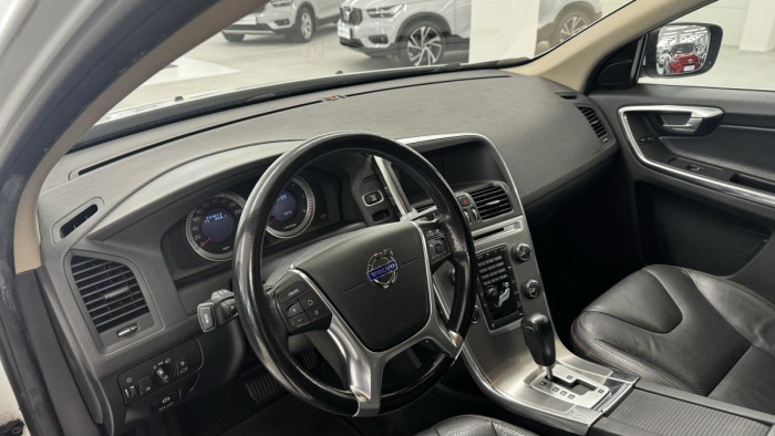 Volvo XC60 D5 AWD SUMMUM REZERVACE 2.4 d Summum