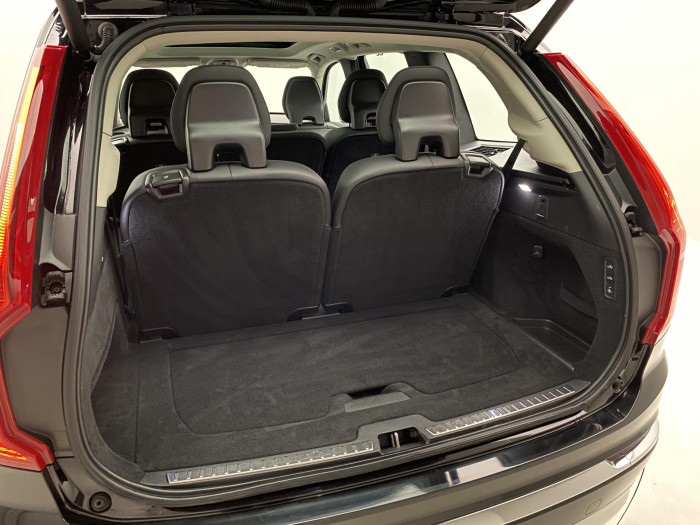 Volvo XC90 B5 AWD INSCRIPTION AUT 1.maj