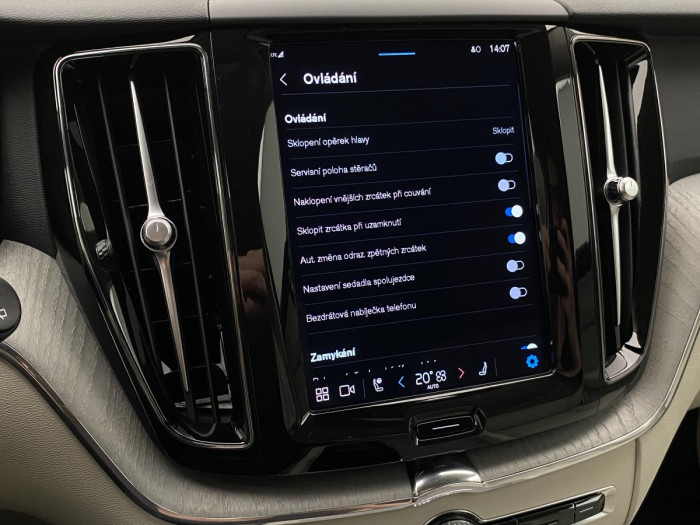 Volvo XC60 B4 AWD AUT DARK PLUS