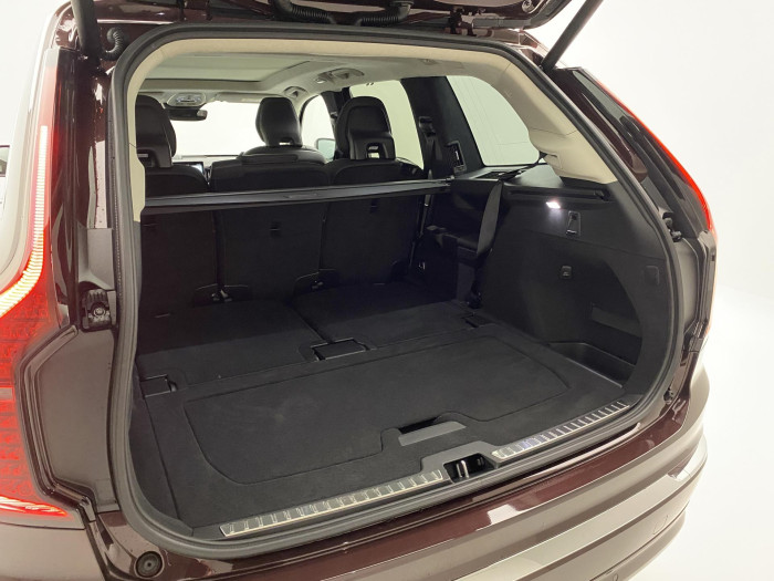 Volvo XC90 T8 AWD RECHARGE BRIGHT ULTRA 7