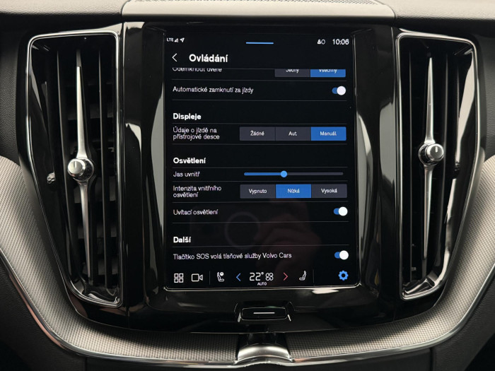 Volvo XC60 B4 AWD DARK PLUS REZERVACE