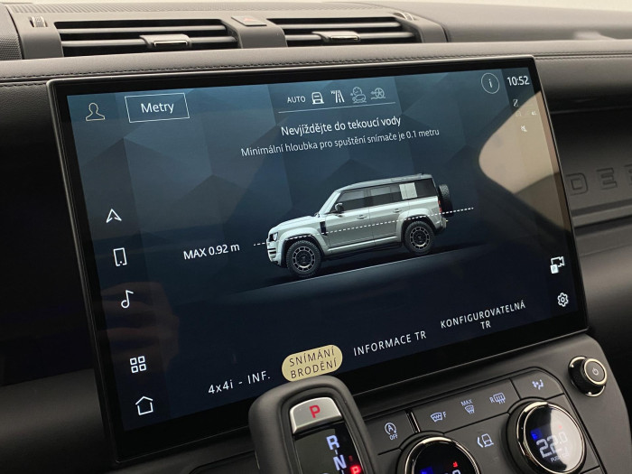 Land Rover Defender OCTA BLACK P635