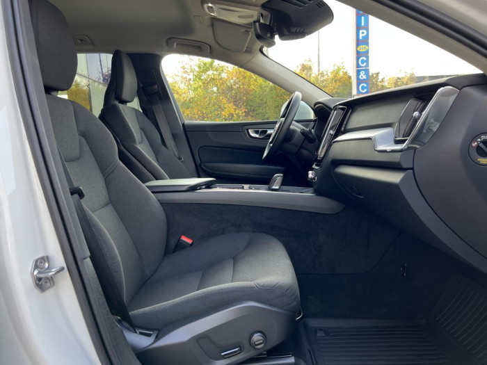 Volvo XC60 B4 AWD MOMENTUM Aut 1.maj. 2.0 Momentum