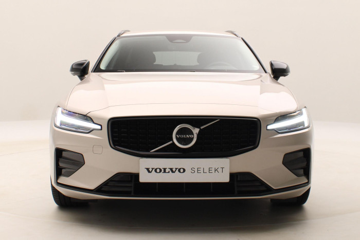 Volvo V60 B4 PLUS DARK AUT CZ 1.maj