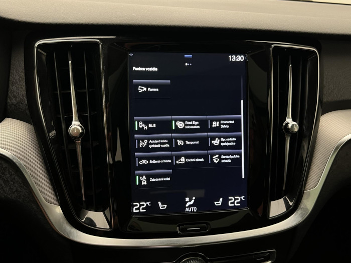 Volvo V60 T8 AWD RECHARGE INSCRIPTION