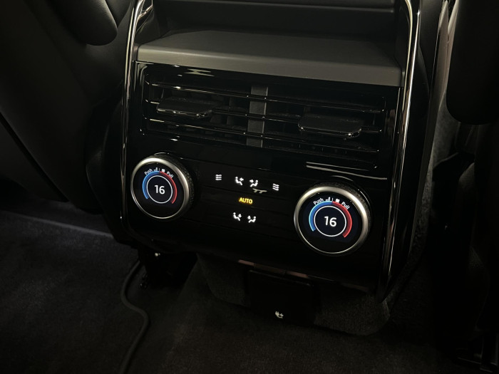 Land Rover Range Rover Sport D300 DYNAMIC SE AWD AUT CZ 3.0 d Dynamic SE