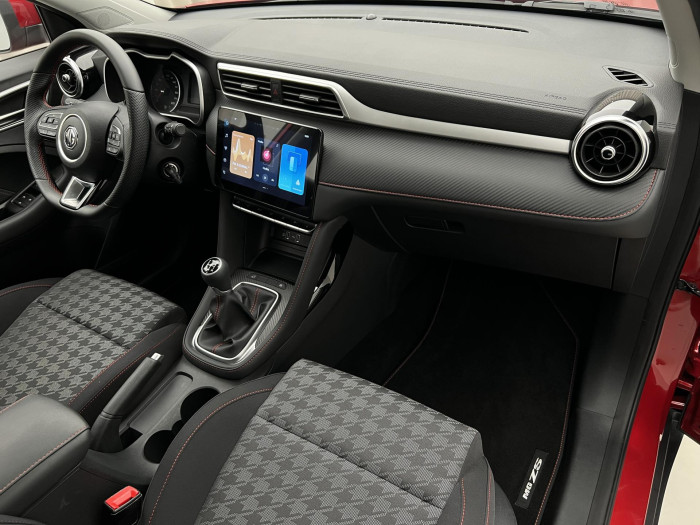 MG ZS 1.5 ESSENTIAL PLUS CZ 1.maj.