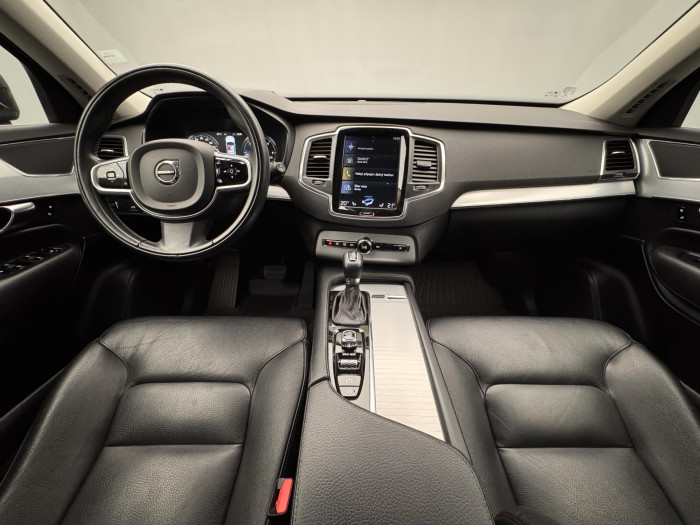 Volvo XC90 D4 AWD MOMENTUM AUT 7M 2.0 d Momentum