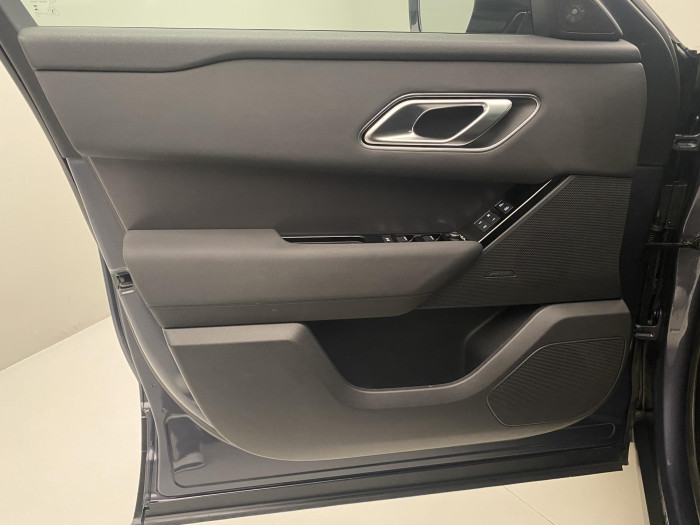 Land Rover Range Rover Velar D300 DYNAMIC SE AWD REZERVACE 3.0 d Dynamic SE