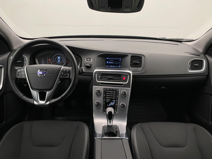 Volvo V60 D3 MOMENTUM CZ 2.0 d Momentum