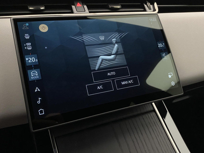 Land Rover Range Rover Evoque D200 DYNAMIC SE REZERVACE 2.0 d Dynamic SE