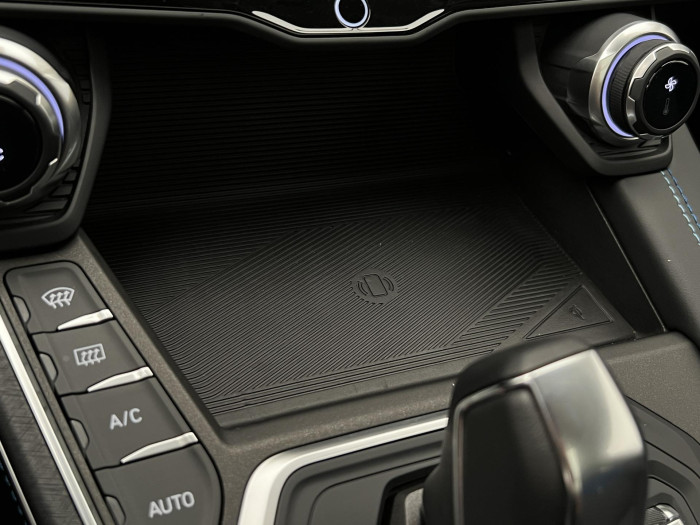 Lynk & Co 01 PHEV DCT AUT 1.maj.